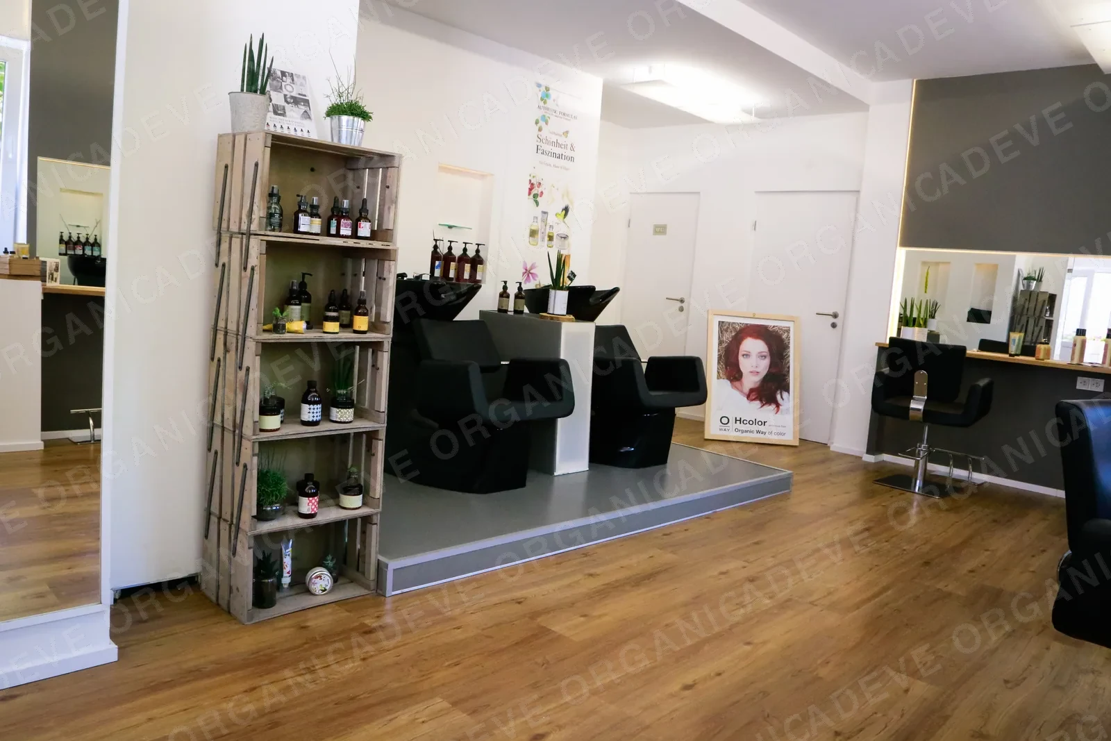 Innenraum des ADEVE Organic Salon in Waiblingen